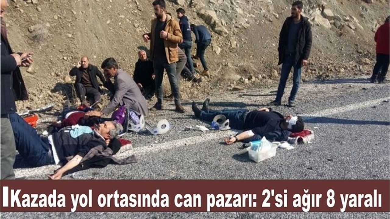 Kazada yol ortasında can pazarı: 2'si ağır 8 yaralı
