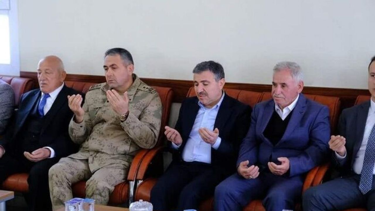 Vali Atay'dan Gök ailesine taziye ziyaretti