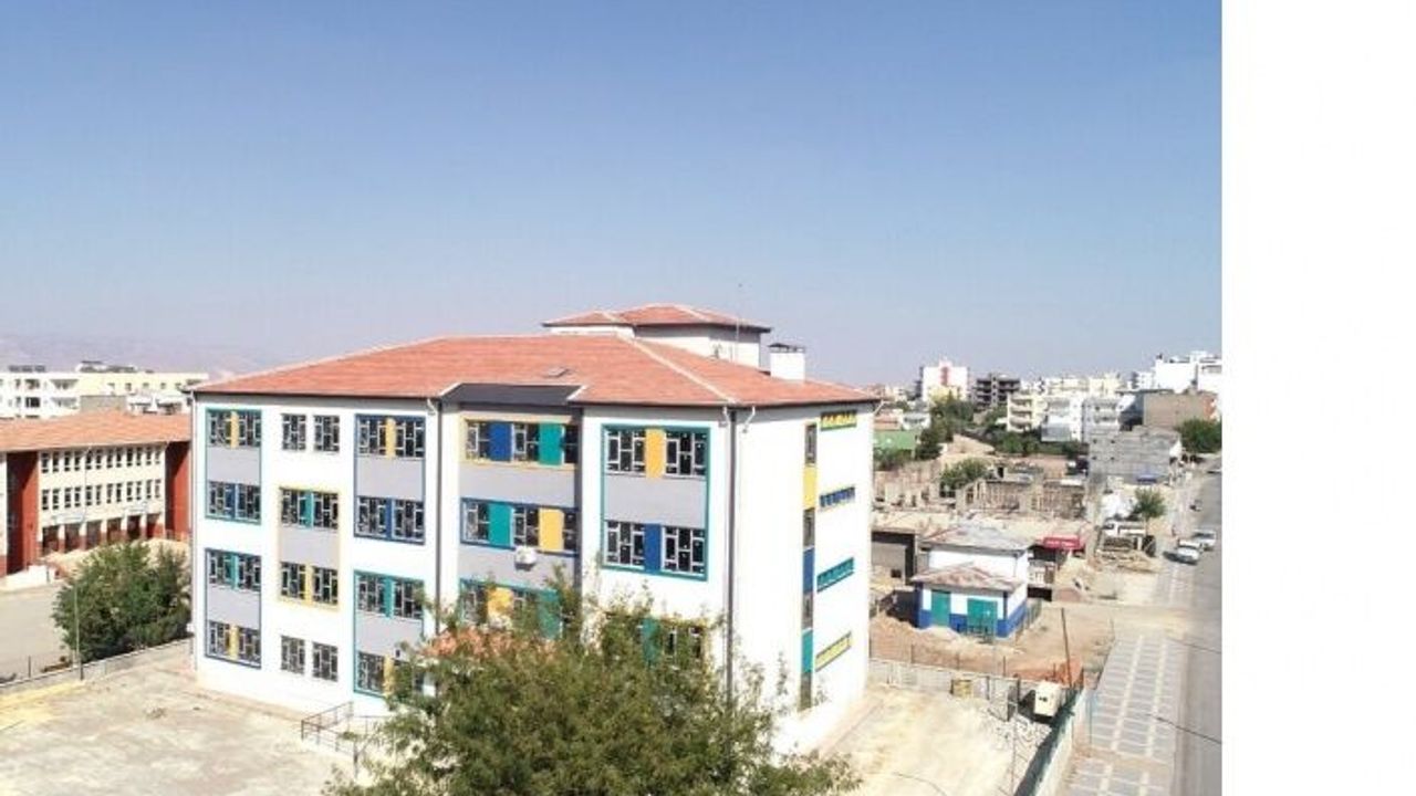 İdil'de kurulan okul eğitime hazır