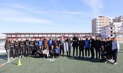 Adıgüzel’den İdil Demir Spor Futbol takımına ziyaret