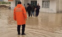 Sağnak yağış felç etti