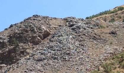Beytüşşebap’ın çöp sorunu dikkat çekiyor