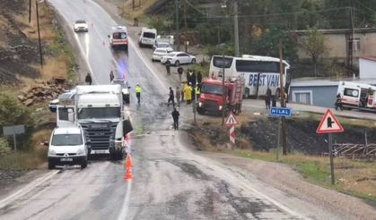 Uludere’de trafik kazası 1 ölü 14 yaralı