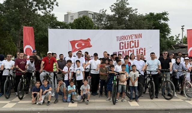 Gençler için Bisiklet turu düzenlendi