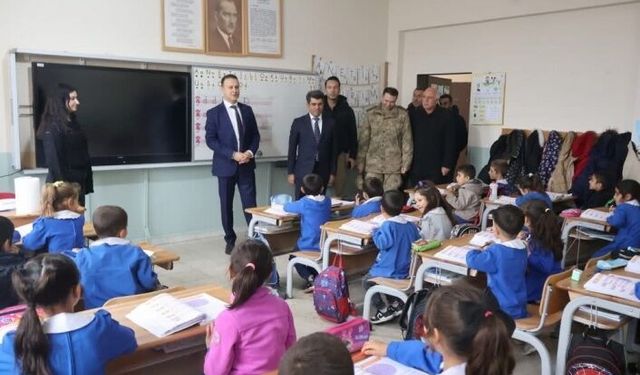 Kaymakam Adıgüzel’den Tepeköy Okuluna ziyaret