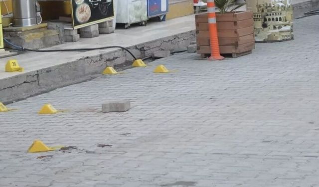 Hastane önünde silahlı kavga 1 kişi öldü
