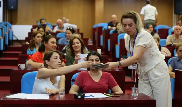 Diyarbakır Büyükşehir Belediyesi’nde yeni Meclis Başkan Vekili Evin Yelboğa oldu
