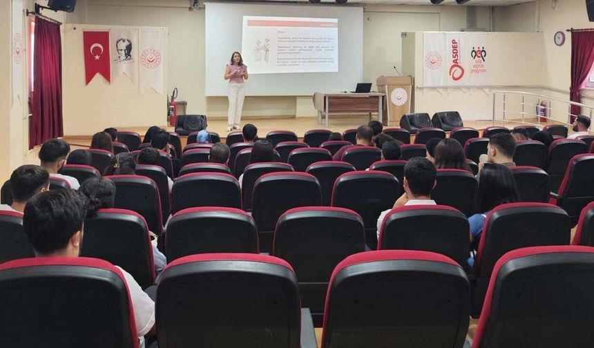 Cizre’de evlilik semineri